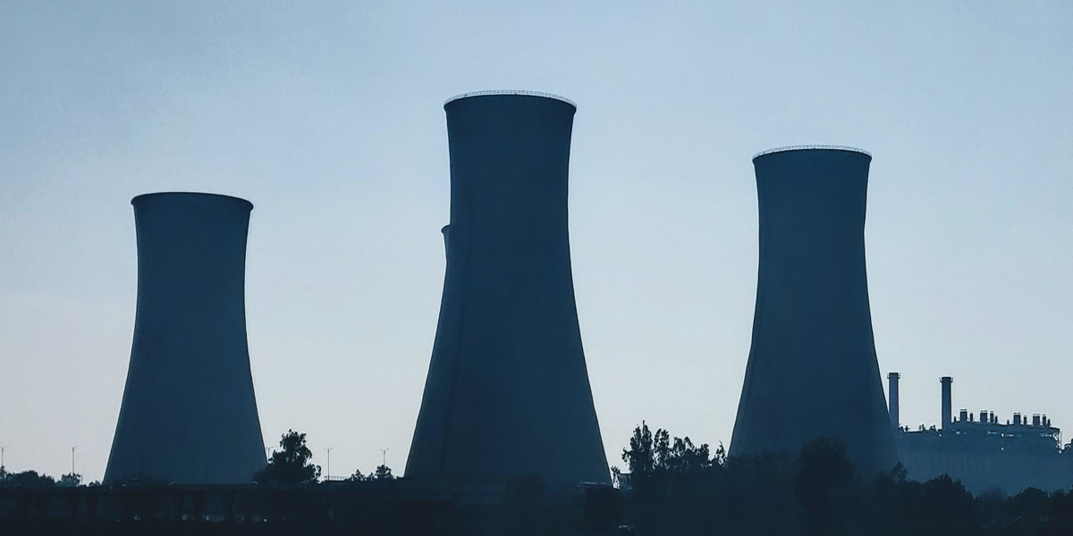Read more about the article France Scrambles to Bring Nuclear Plants Back to Life Before Winter