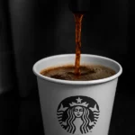 fileName-starbucks-to-cut-900-jobs-close-stores-in-1-billion-restructuring-1758805399806