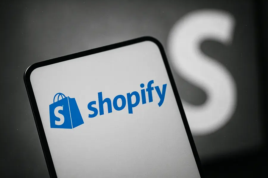 fileName-shopify-beats-q3-estimates-issues-upbeat-holiday-revenue-forecast-1762265046708