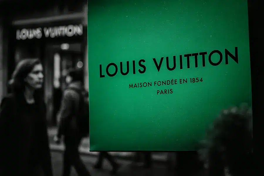 fileName-LVMHs-Hennessy-Reaches-Pay-Deal-With-Workers-After-Strike-Threat-1769782070202