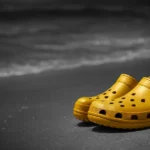 fileName-Crocs-Stock-Surges-20-on-Holiday-Sales-Growth-International-Demand-Boost-1770904926324