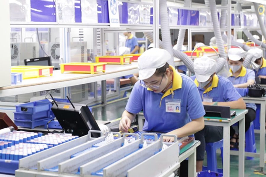 China-Lithium-Battery-Production