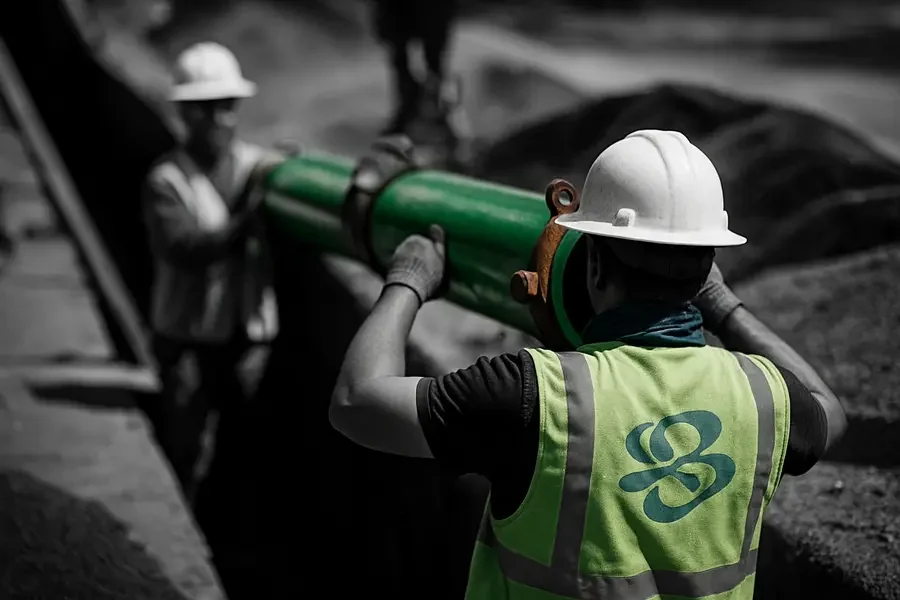 fileName-american-water-works-essential-utilities-merge-in-63-billion-all-stock-deal-1761570371166 fileName-american-water-works-essential-utilities-merge-in-63-billion-all-stock-deal-1761570371166