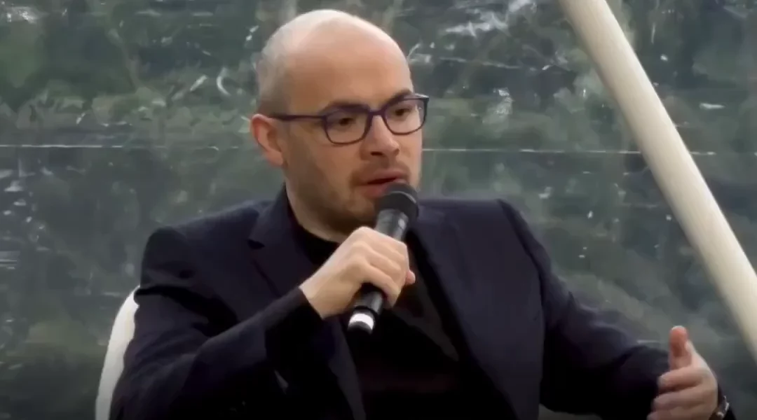 google-deepmind-ceo-says-for-agi-to-go-well-humanity-needs-v0-aXBmMTc3MGF1d2plMQ9U3dVd6-j9qUIeQPThbVQBDfAI33BiCNzdwoidJtQc